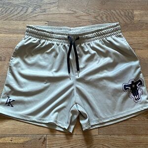 Invicta Kuru Shorts Black Bull Black Clover Large
